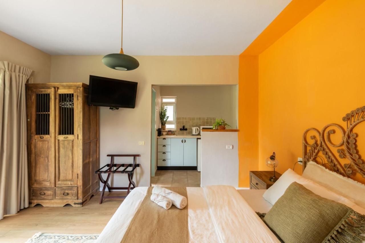 Mantur West Galilee By Selina Bed & Breakfast Lohamei HaGeta'ot Ngoại thất bức ảnh