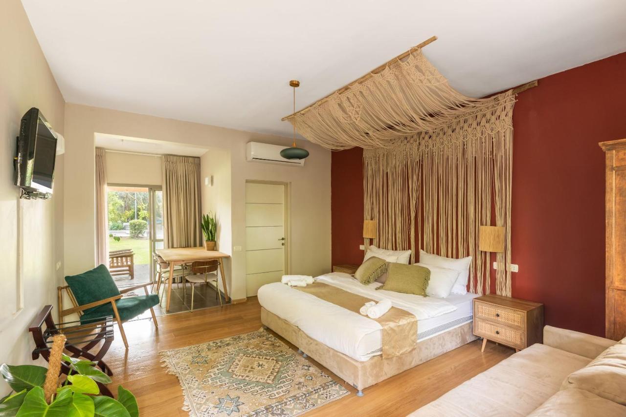 Mantur West Galilee By Selina Bed & Breakfast Lohamei HaGeta'ot Ngoại thất bức ảnh
